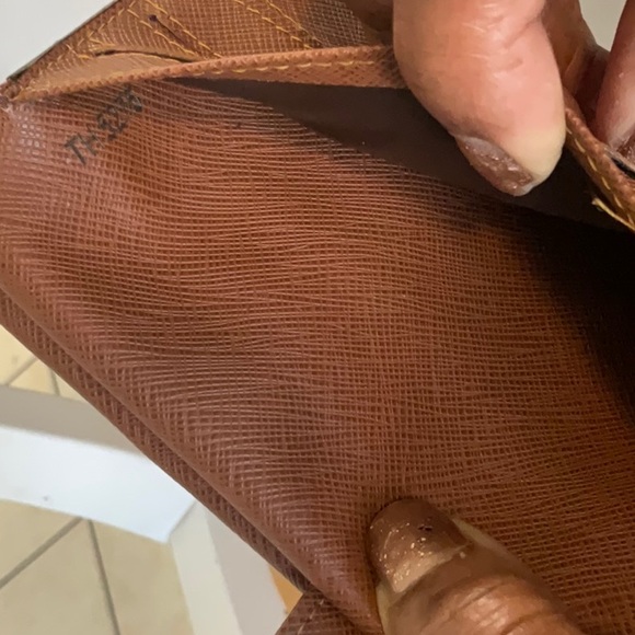 Louis Vuitton Brown Monogram Wallet - Picture 5 of 8